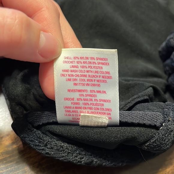 XHILARATION BLACK CROCHET SWIMSUIT BIKINI TOP SIZE SMALL - Picture 5 of 5